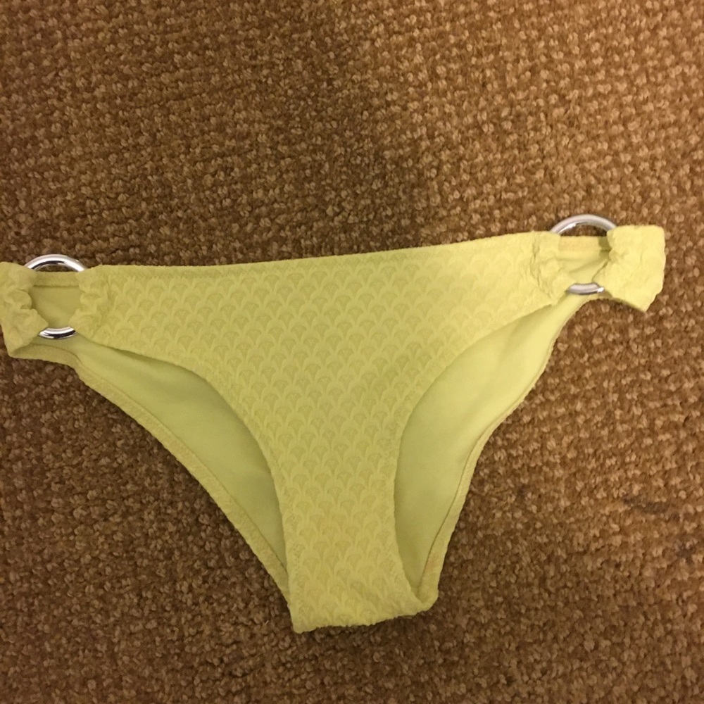 Bathing suit bottoms